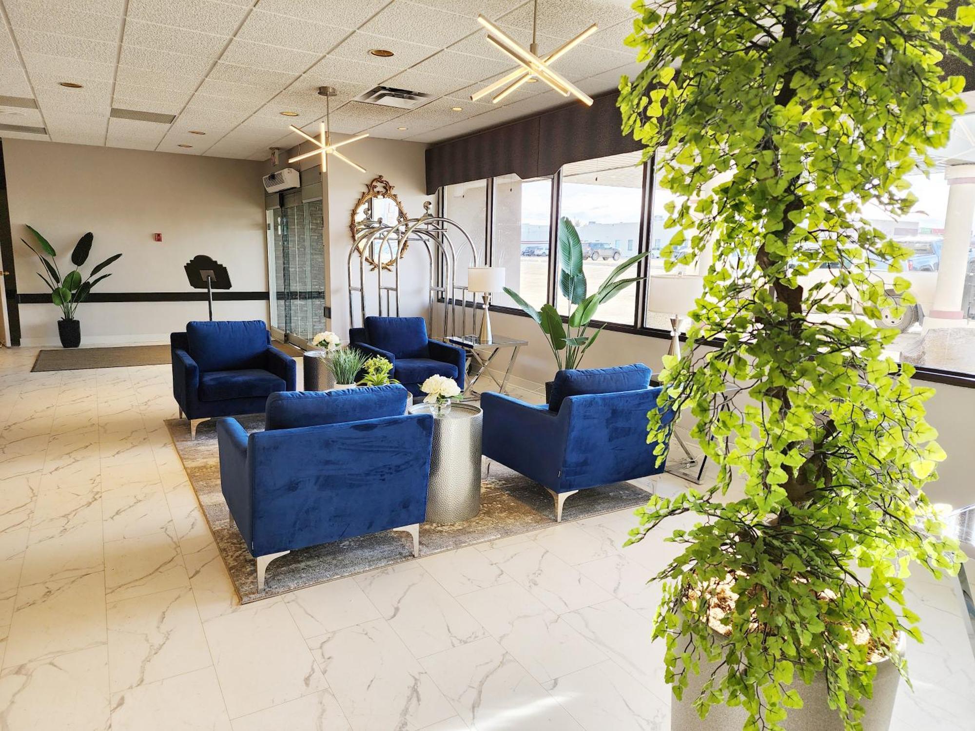 Days Inn & Conference Centre By Wyndham Camrose Norsemen ภายนอก รูปภาพ